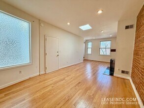 1239 C St SE in Washington, DC - Building Photo - Building Photo