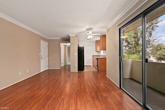 12954 Riverside Dr in Los Angeles, CA - Building Photo - Building Photo