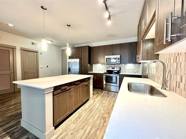 property at 5454 Washington Ave