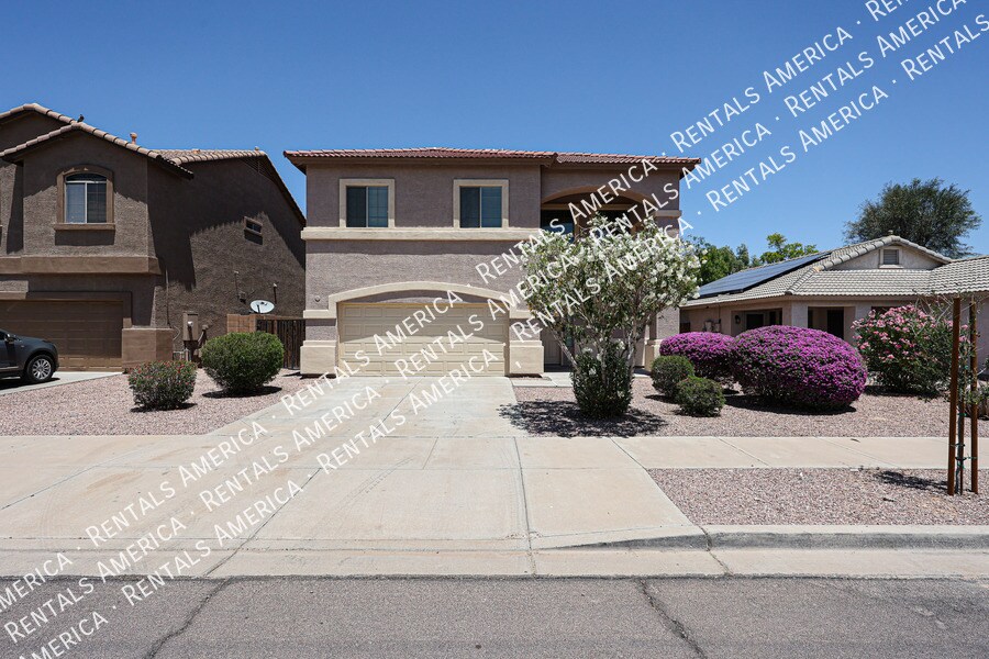17268 W Elaine Dr in Goodyear, AZ - Building Photo