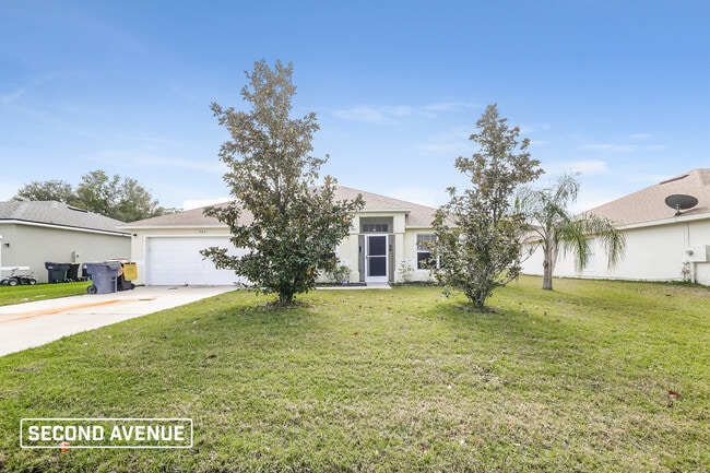 property at 704 Cockatoo Ct