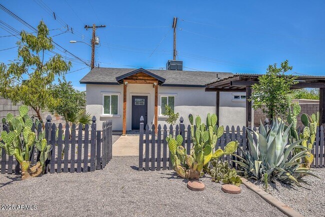 3831 North 8th St in Phoenix, AZ - Building Photo - Building Photo