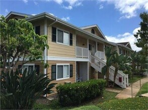 94-510 Lumiaina St in Waipahu, HI - Foto de edificio - Building Photo