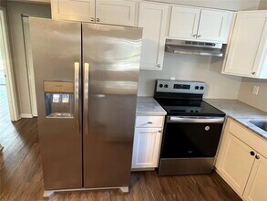 412 Jennifer Ln in Eustis, FL - Building Photo - Building Photo