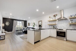 2709 E 5th St. in Austin, TX - Building Photo