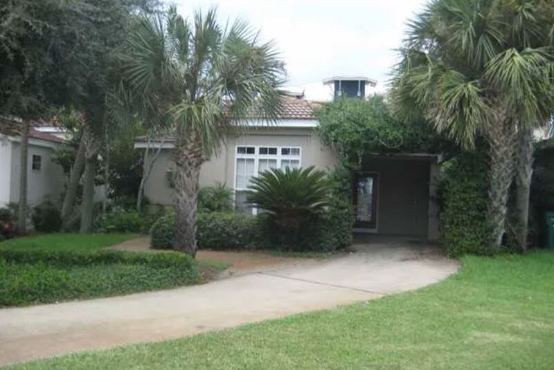 106 Mantero Way in Destin, FL - Building Photo