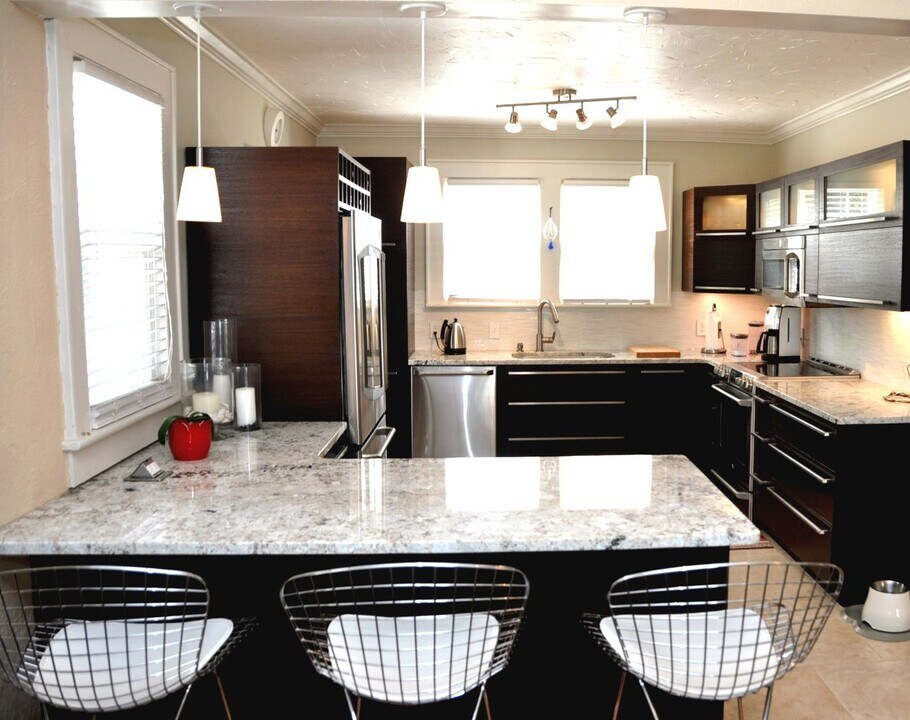 1357 Magnolia Ave in Norfolk, VA - Building Photo