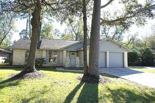 2618 Tinechester Dr in Humble, TX - Building Photo