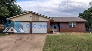 440 E Carson Ln in Mustang, OK - Building Photo - Building Photo