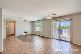 6006 S Hawks Hollow Ct in Tucson, AZ - Foto de edificio - Building Photo