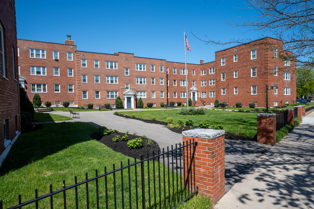 25 Lennon Ct in Boston, MA - Foto de edificio