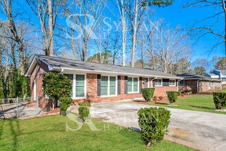 6565 Rabun Rd in Morrow, GA - Building Photo - Building Photo