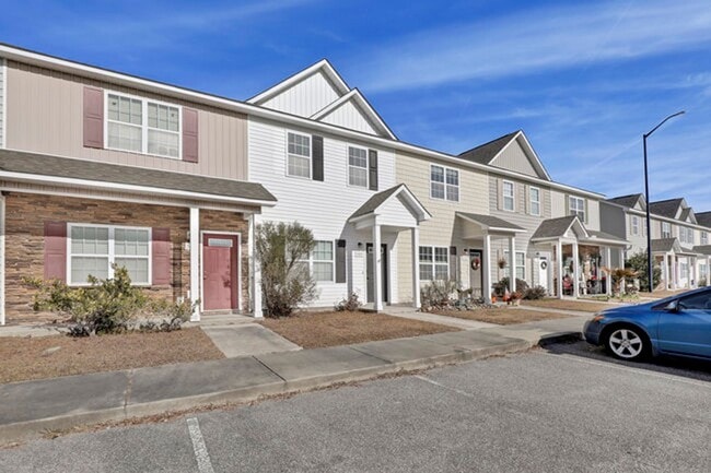 505 Oyster Rock Ln in Sneads Ferry, NC - Building Photo - Building Photo