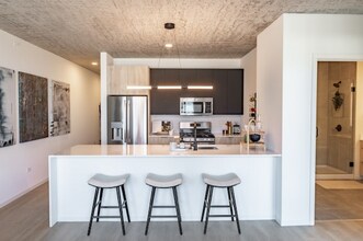 142 N Morgan St in Chicago, IL - Building Photo - Building Photo