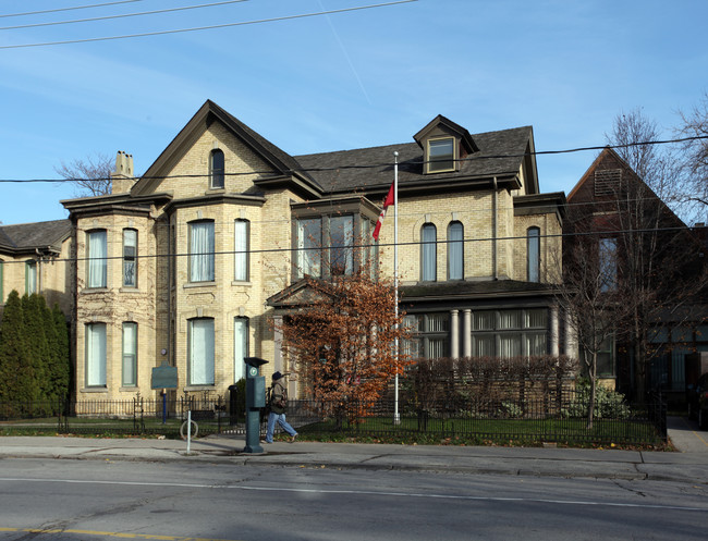 Robertson House in Toronto, ON - Building Photo - Building Photo