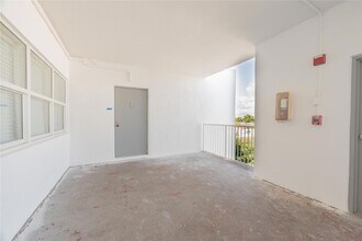 2860 NE 14th St in Pompano Beach, FL - Foto de edificio - Building Photo