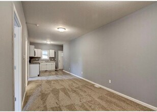 1259 10th St in Des Moines, IA - Building Photo - Building Photo