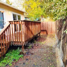 1415 Bebeau Ln in Sutherlin, OR - Building Photo - Building Photo