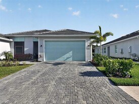8841 Oceana Wy in Naples, FL - Building Photo