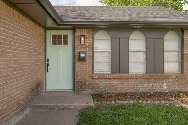 121 NW 79th St in Oklahoma City, OK - Building Photo - Building Photo