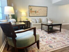 Foxwood Apartment Townhomes in Warner Robins, GA - Building Photo