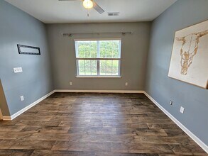 49 Moorlyn Ln in Greer, SC - Building Photo - Building Photo
