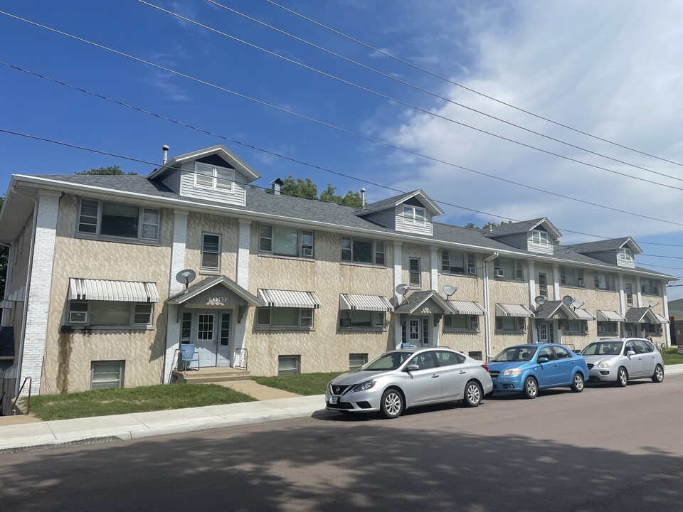 4001 Orleans Ave in Sioux City, IA - Building Photo