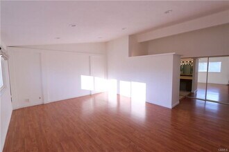 15241 Touraine Way in Irvine, CA - Building Photo - Building Photo
