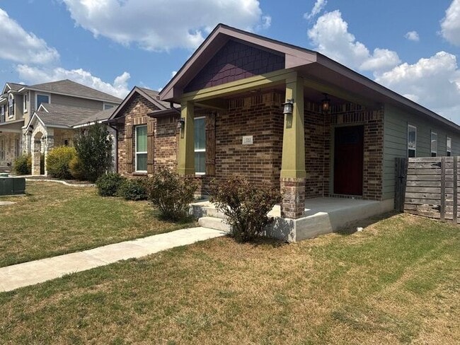 722 Coconut Grove St in Pflugerville, TX - Building Photo - Building Photo