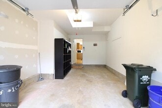 30 Chicopee Dr in Princeton, NJ - Building Photo - Building Photo