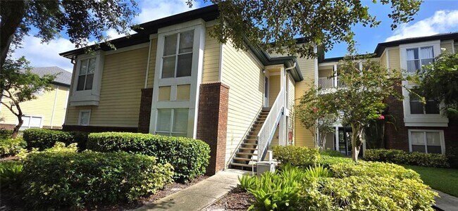 property at 4115 Chatham Oak Ct