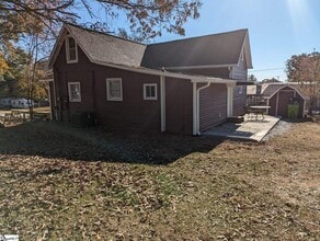 720 S Howard Ave in Landrum, SC - Building Photo - Building Photo