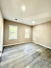 16 Long Ave, Unit 2 in Boston, MA - Building Photo - Building Photo