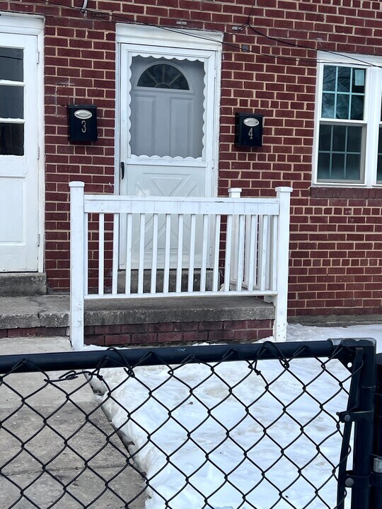 5326 B St SE, Unit 3 in Washington, DC - Building Photo