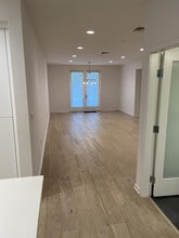 4240 Laurel Canyon Blvd in Los Angeles, CA - Building Photo - Building Photo