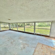 2175 Conway Blvd in Port Charlotte, FL - Building Photo - Building Photo