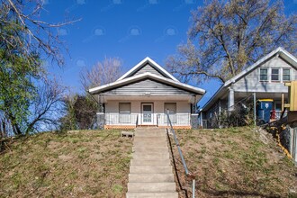 812 Monroe Ave in Kansas City, MO - Building Photo - Building Photo