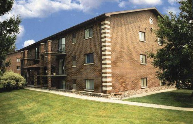 Westgate Apartments in Cedar Rapids, IA - Building Photo