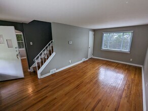 3351 Portola Ave in Pittsburgh, PA - Building Photo - Building Photo