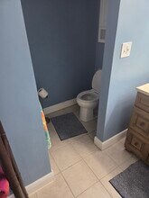 215 Cypress Way E in Naples, FL - Building Photo - Building Photo