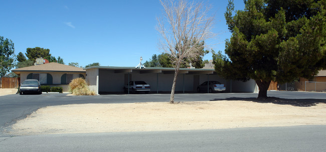 15340 Ute Rd in Apple Valley, CA - Building Photo - Building Photo