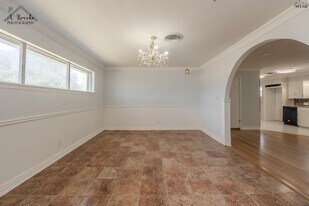 2725 Devon Rd in Wichita Falls, TX - Building Photo