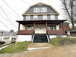 37 Shea St in Nanticoke, PA - Building Photo - Building Photo