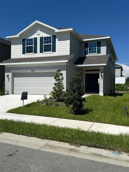 3019 Tackle Dr in Leesburg, FL - Foto de edificio
