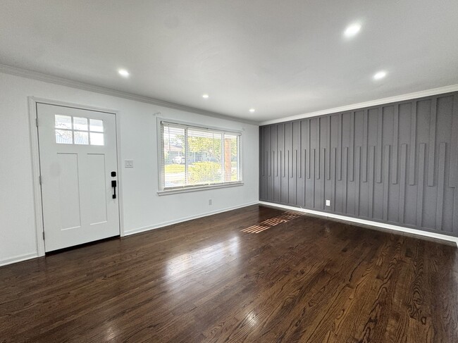 2226 W 74th Ter in Prairie Village, KS - Building Photo - Building Photo