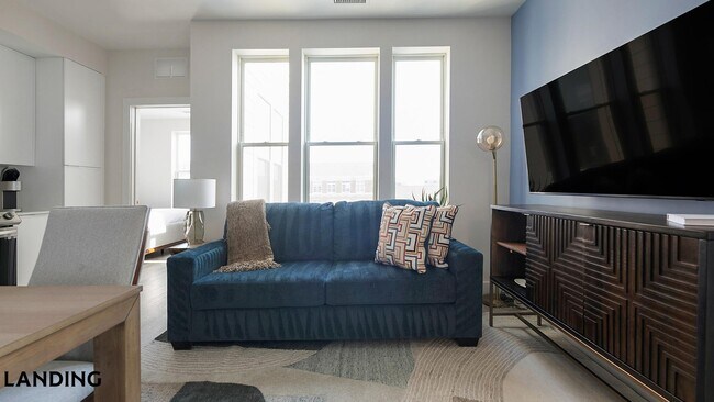 2005 11th St NW, Unit 405 in Washington, DC - Building Photo - Building Photo