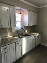 1010 Washington Ave in Louisville, OH - Building Photo - Building Photo