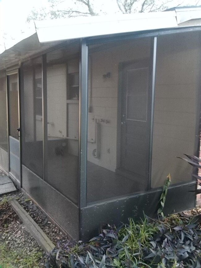 5301 E 18th Ave, Unit Apt B in Tampa, FL - Building Photo - Building Photo