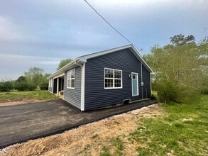 108 Rayburn Dr in Benton, KY - Building Photo - Building Photo