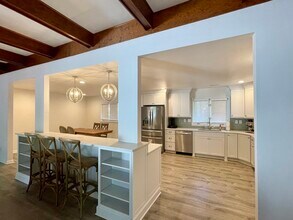 613 Piney Point Rd in Virginia Beach, VA - Building Photo - Building Photo